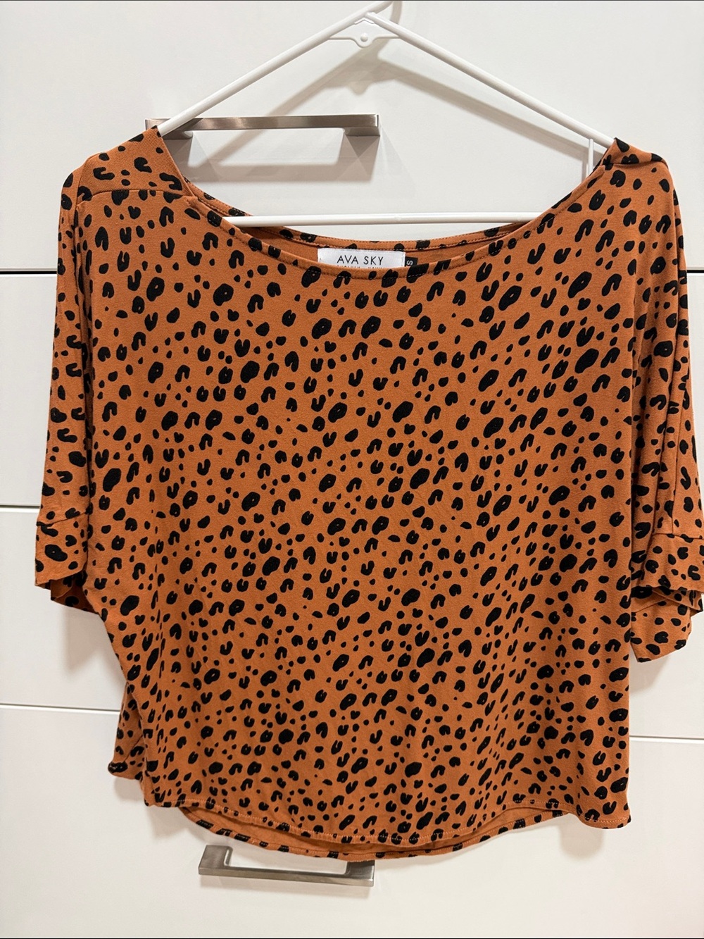 Ava Sky Ginger Leopard-Short Sleeve Top Aspen